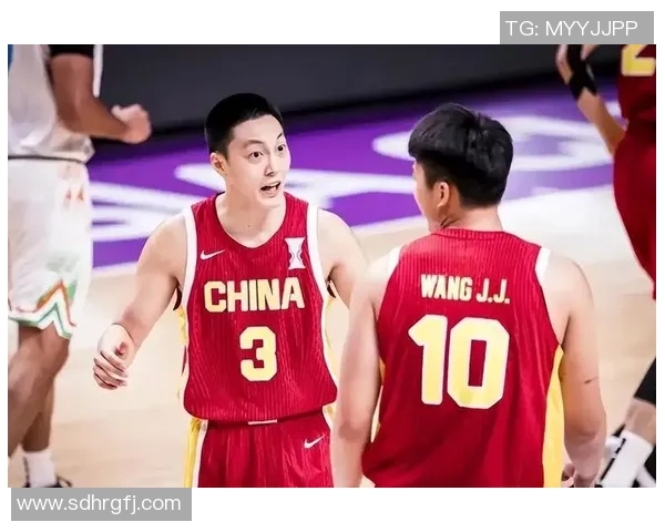 红色篮球球迷心目中的篮球明星是谁揭秘他们的热爱与追随